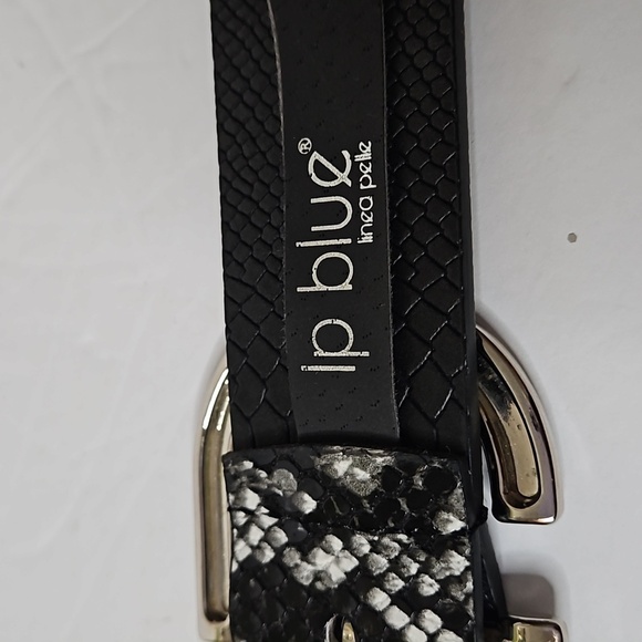 IP Blue Snake  Print sz S Black White Gray Pre-owned - Picture 5 of 8